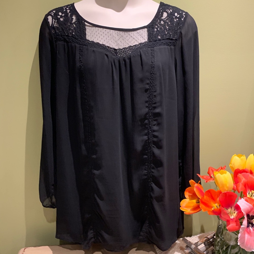 🔥Flash Sale🔥Beautiful black blouse